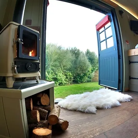 Casa vacanze Romantic Retreat - Luxury Shepherds Hut + Hot Tub! *